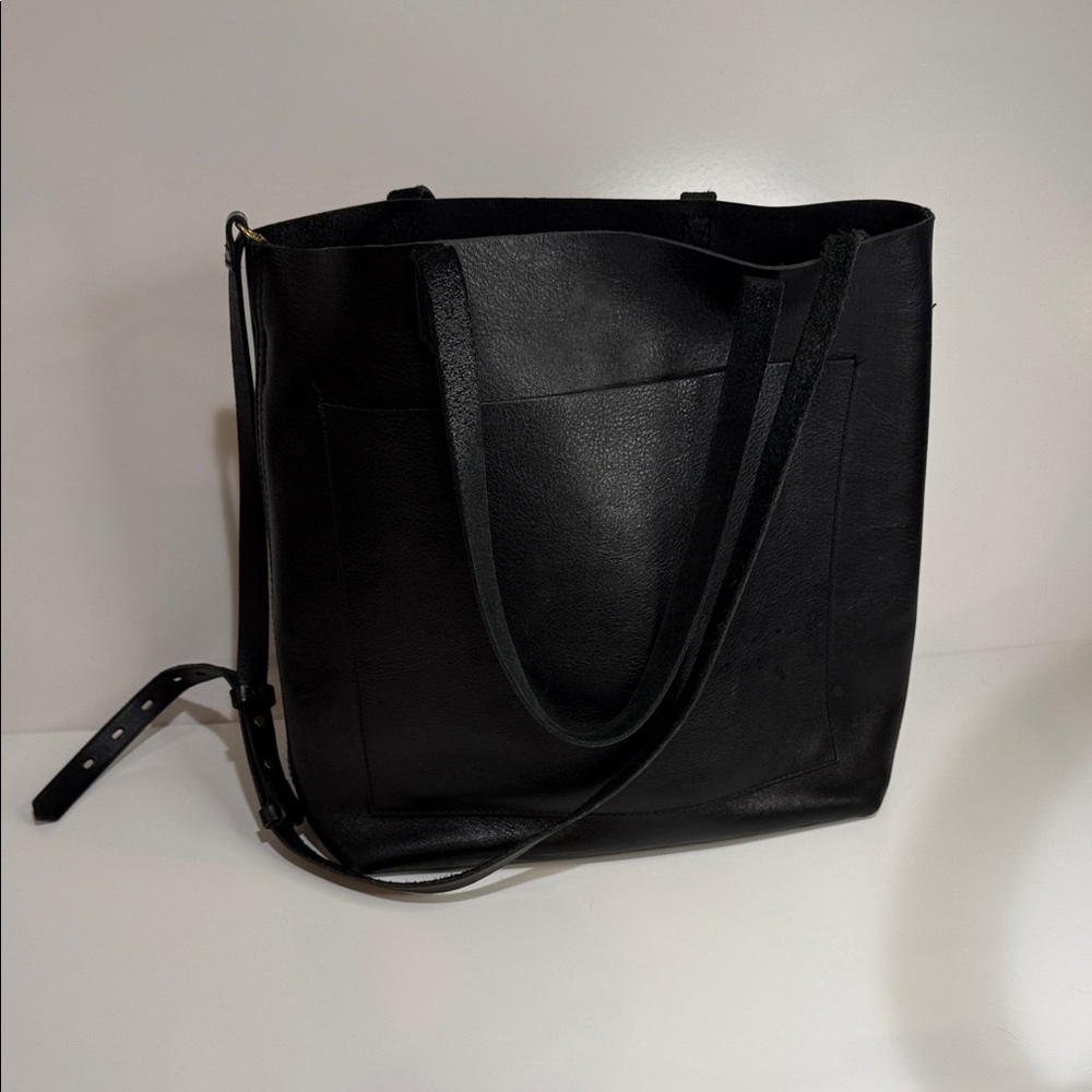 Madewell Transport Tote Black Leather Medium.